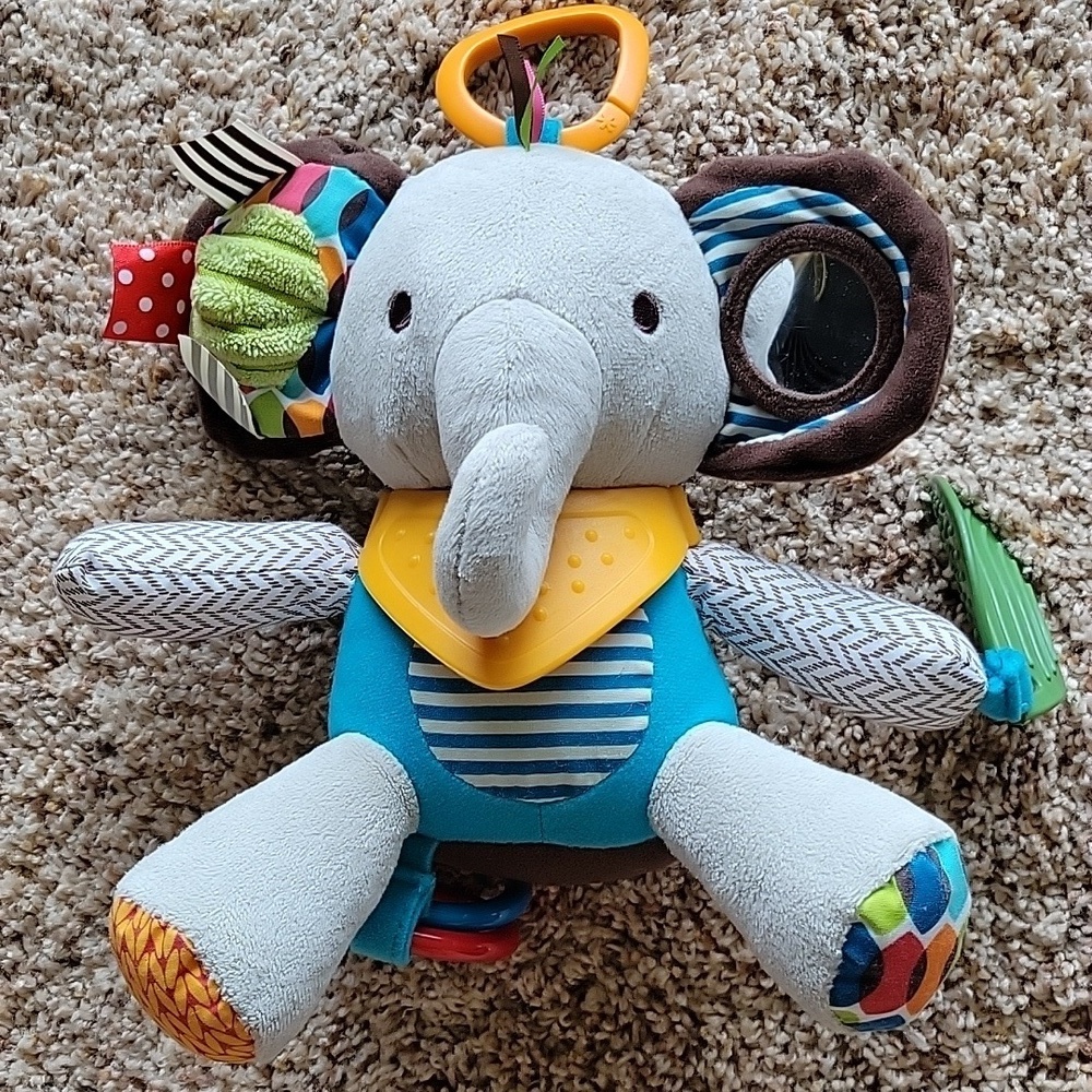 SKIP *Hop clip on sensory toy - elephant